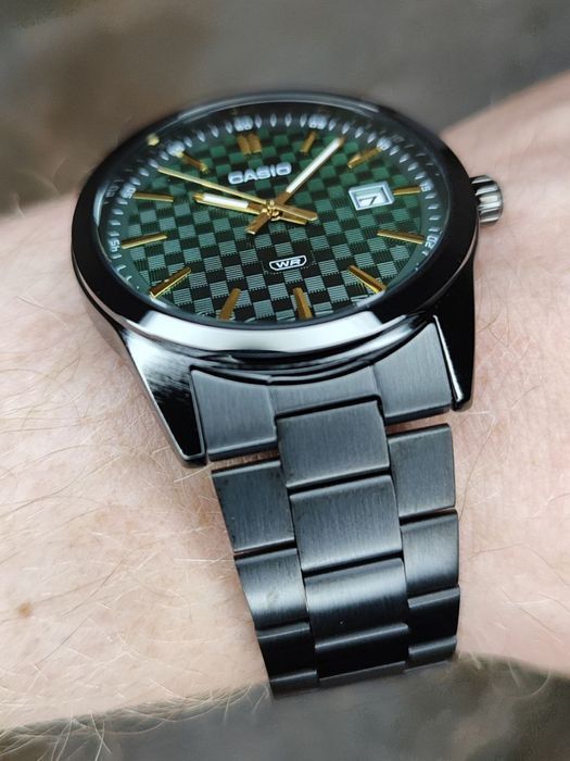 Годинник  Casio MTP-VD03B-3A Оригінал Гарантія Чорні Часы