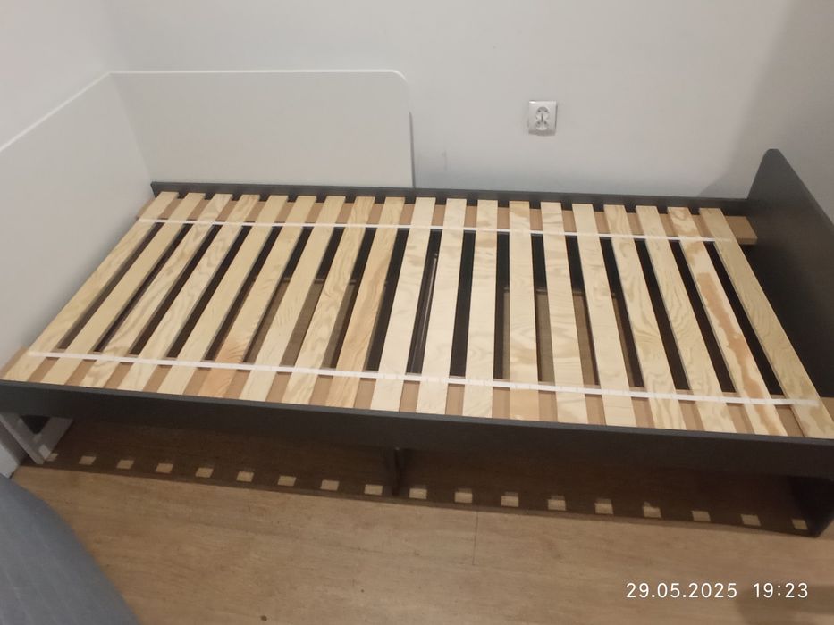 Łóżko młodzieżowe+ materac