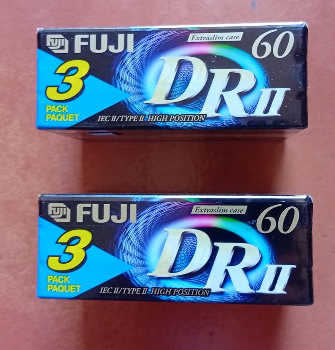 Conjunto de cassetes K7 seladas