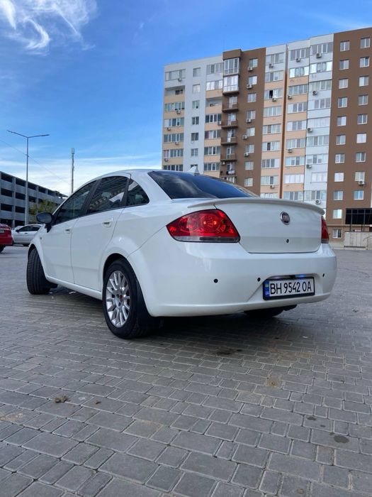 Продам Fiat Linea 2010