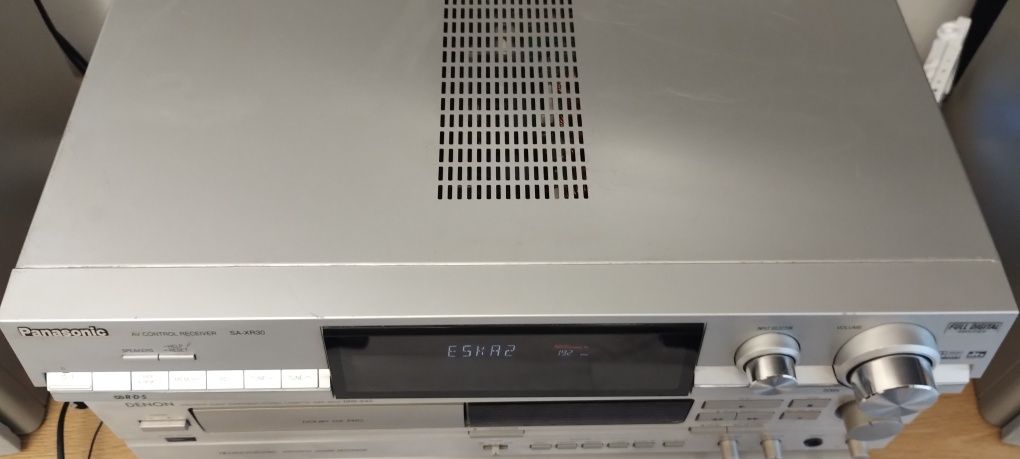 Panasonic SA-XR30 amplituner slim