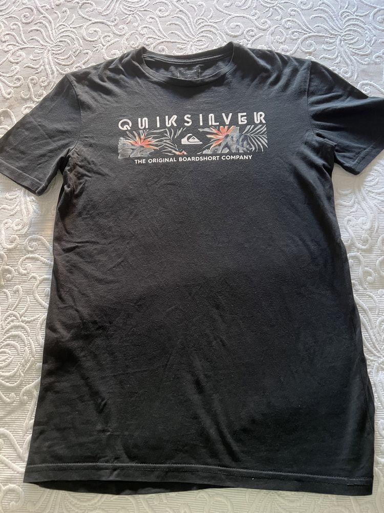 Quicksilver tshirt xs