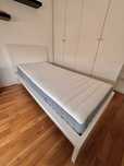 Cama Malm e Colchão Valevåg “solteiro” IKEA