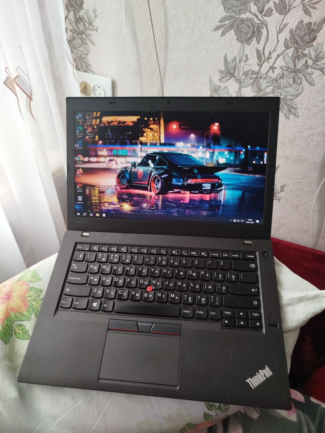 Ноутбук Lenovo i5-6200 SSD256gb Батарея 4 години