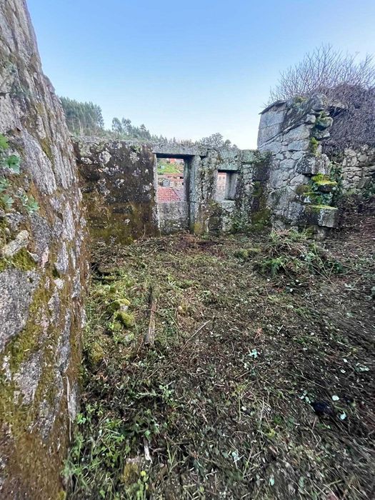 Casa em granito para restauro
