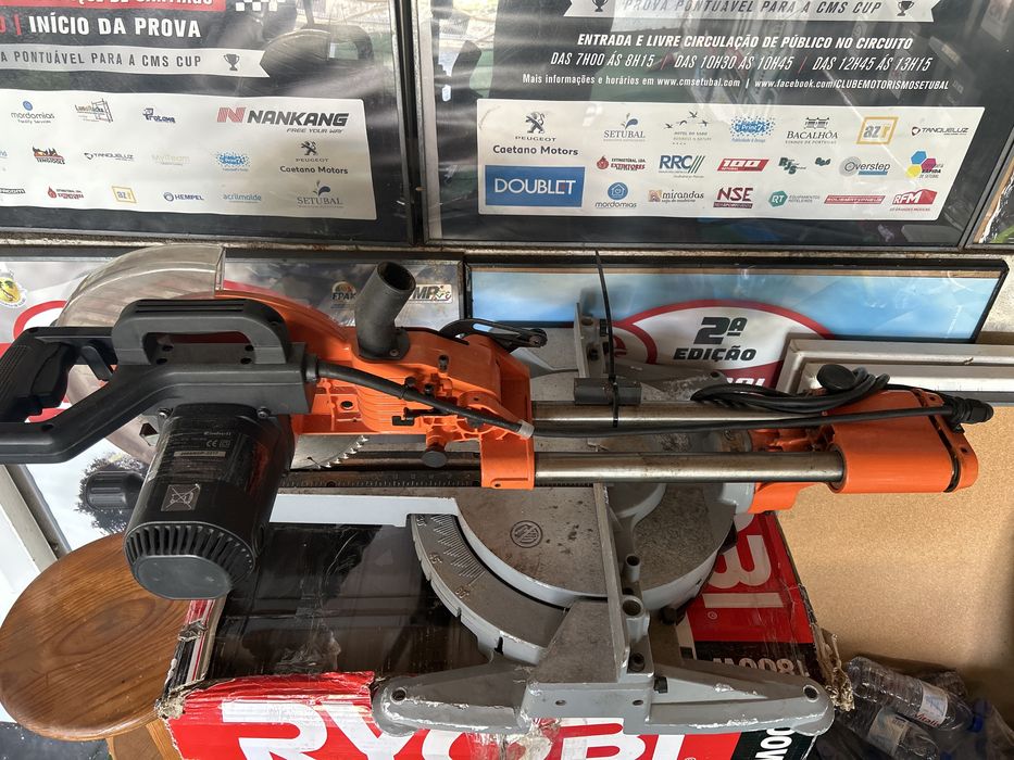 Serra de Mesa e Serra de meia esquadria