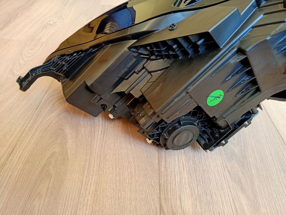 Lampa przednia Volvo ex30 lewa oryginał