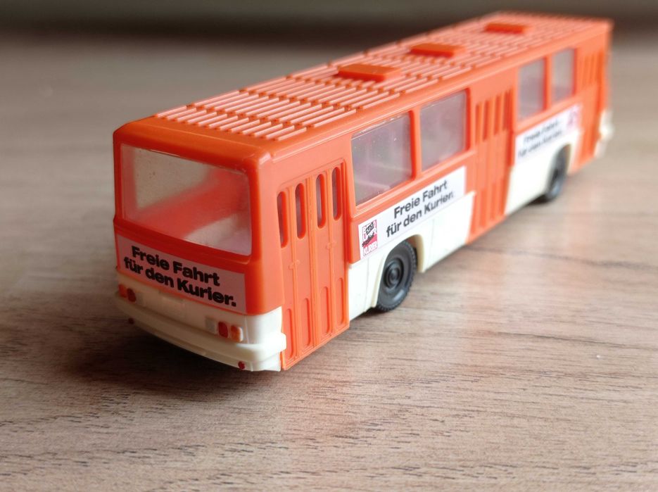 1:87 h0 model autobusu Ikarus 260 Minicar makieta diorama