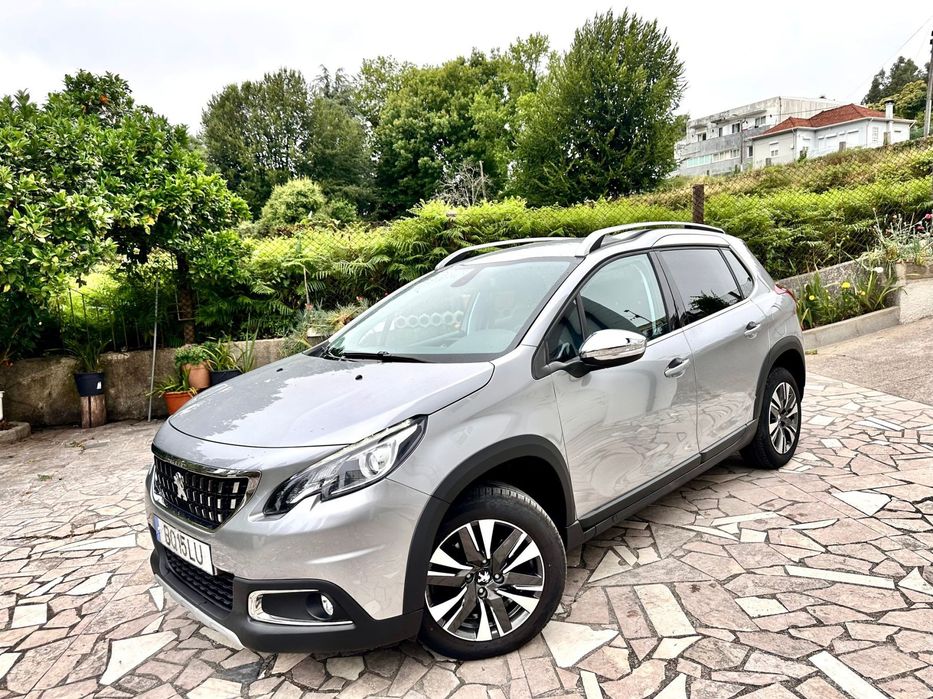 Peugeot 2008 1.2 PureTech Allure