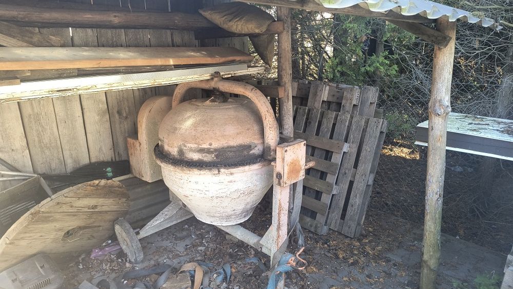 Betoniarka 150 ma swoje lata ale hula jak nowa