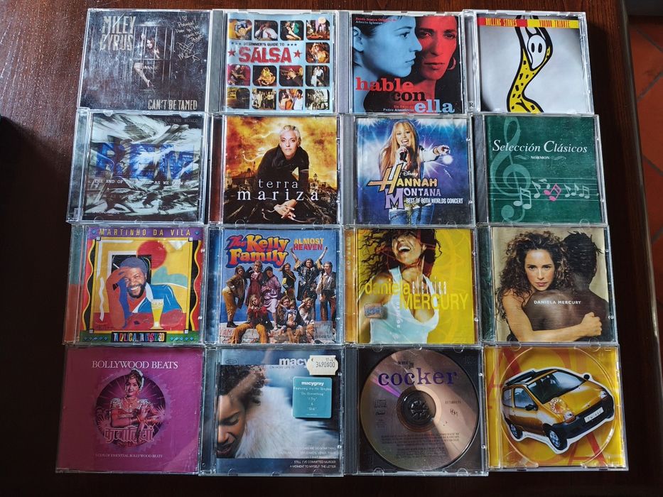 Lote de 86 CDs originais em ótimo estado