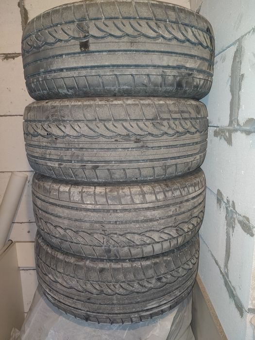 Шини літні Dunlop 235/55 R17