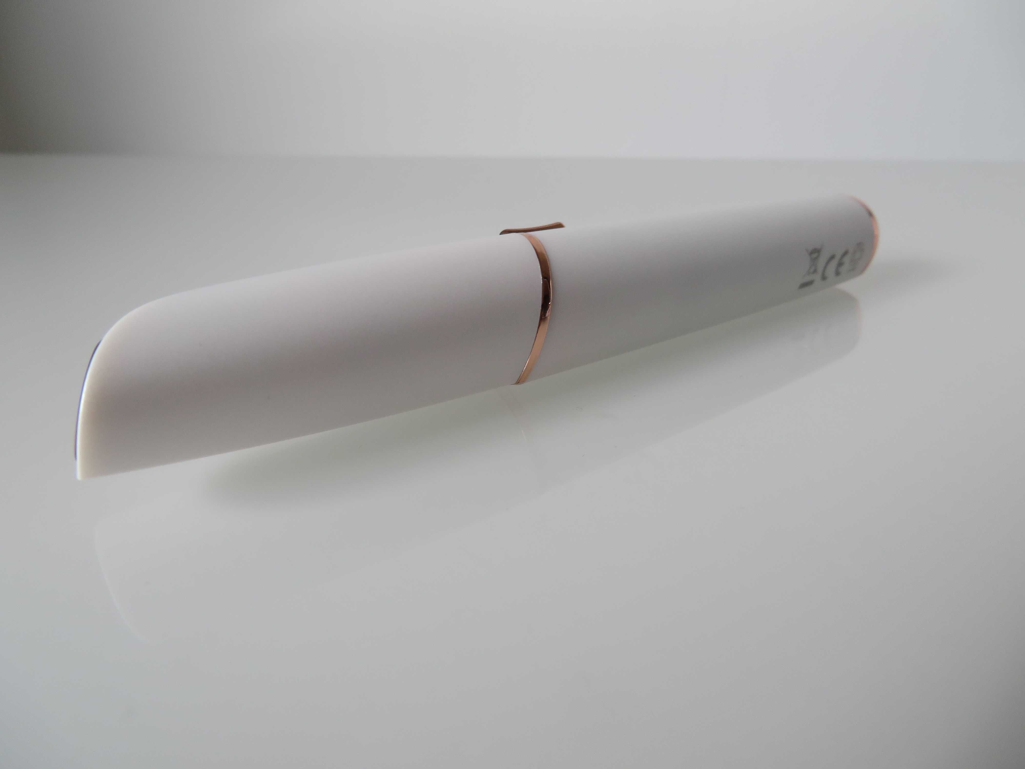 Depilator Trymer do brwi Finishing Touch Flawless Brows + Lusterko