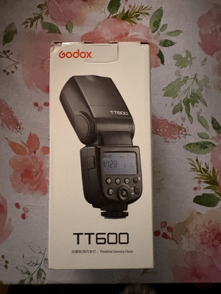 Nowa lampa błyskowa Godox TT600