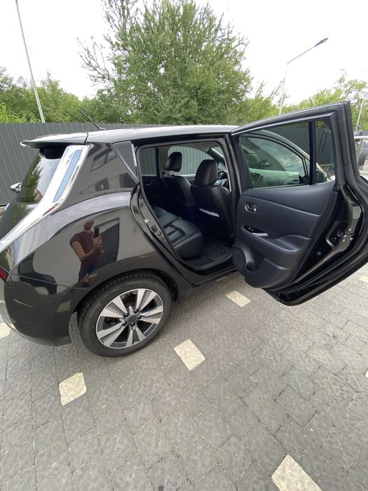 Ніссан ліф 11/12 поділок