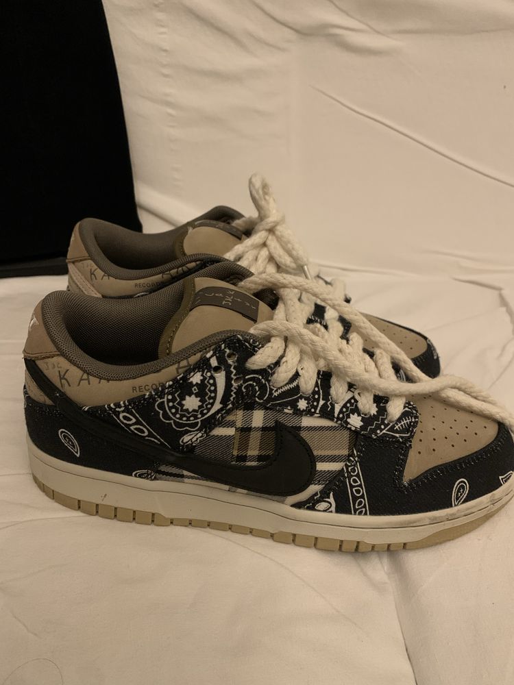 Travis scott dunk low nike 40