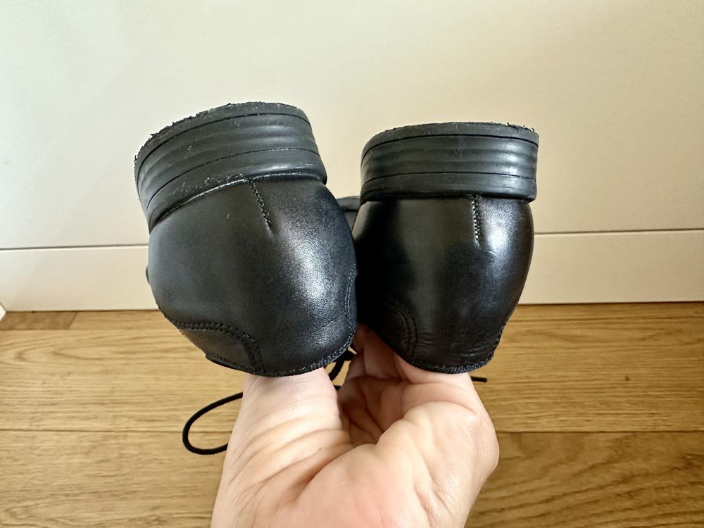Półbuty Lasocki skóra r.33 czarne bdb+ tanio