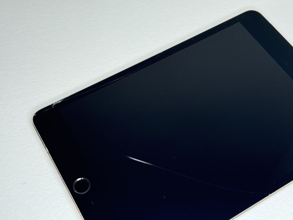 iPad mini 4 64GB (A1550) - Cellular (LTE) - pęknięty - faktura VAT 23%