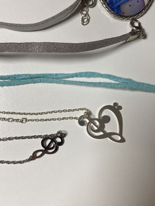 Colares e choker diversos