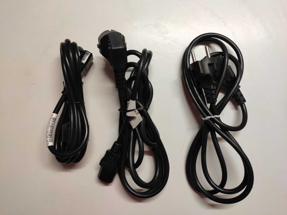 Cabo Alimentação PC | Schuko Macho 3P | IEC320-C13 3P Fêmea (Vários)