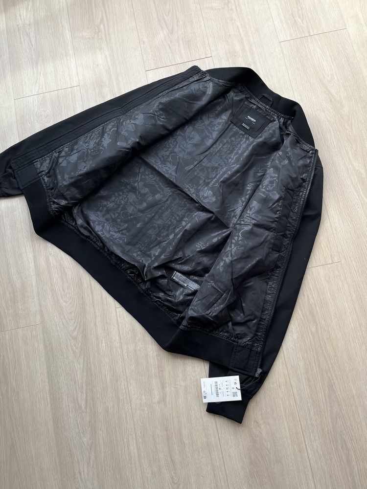 Легкий Бомбер Pull&Bear (S) lightweight bomber Нова вітровка куртка