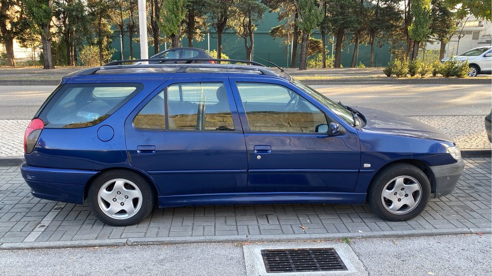 Peugeot 306 1.4 a Gasolina – 2000 – Muito bom estado – 800€