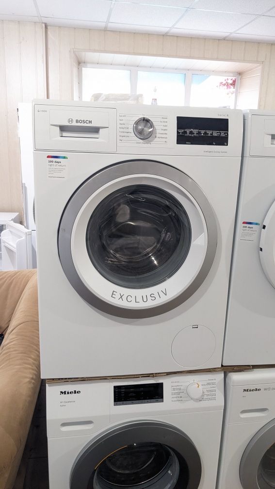 Пральна машина Bosch. WAU28SP8SN