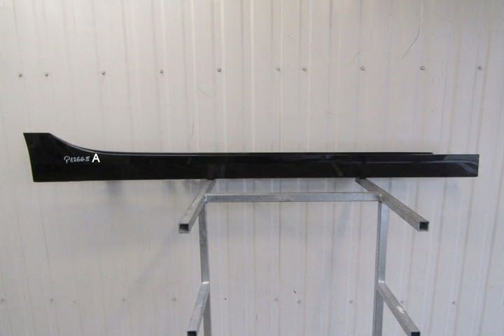 Накладка порогу, поріг оригінал  BMW  2 F44 218 228 235 2020