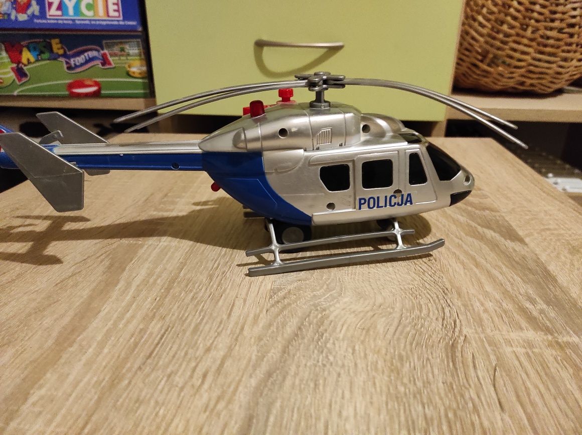 Helikopter i śmieciarka