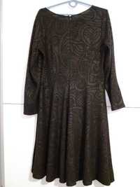 Sukienka czarna VANILA r. 42 wyszczuplający wzór