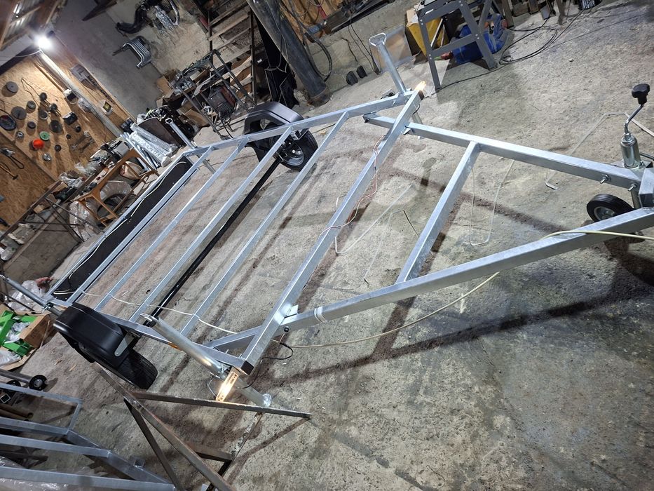 прицеп оцинкований  платформа рама чан