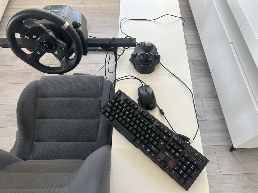 Kierwonica logitech g920