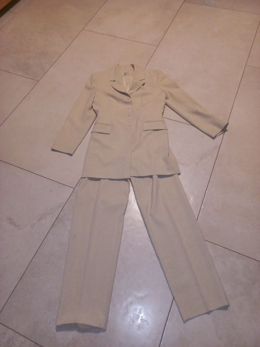 Cienki garnitur pasowany rozm.36 jak nowy