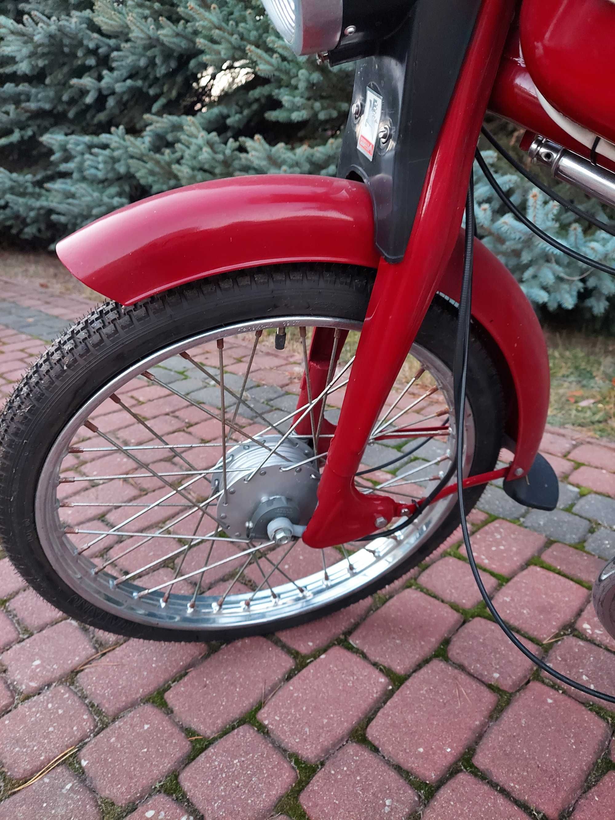 Motorower Komar III