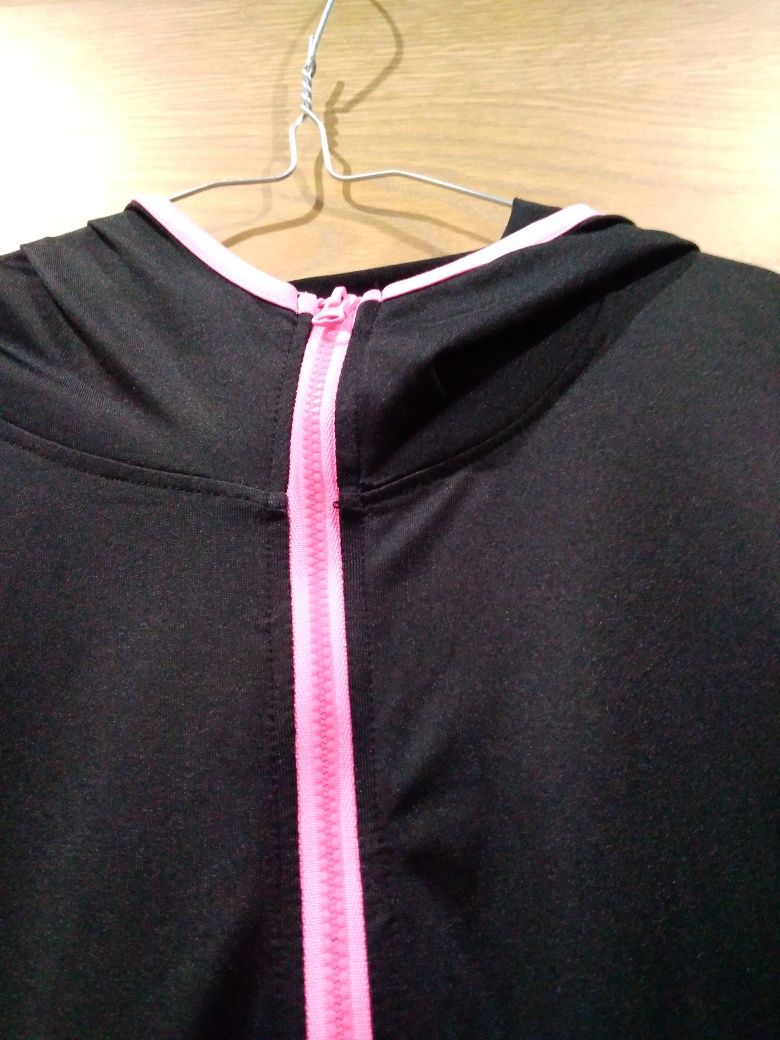Fajna bluza sportowa rozm L/2XL biust 100/120cm
