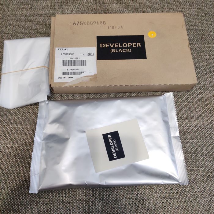Девелопер Носитель 675K009680 black расходный материал xerox