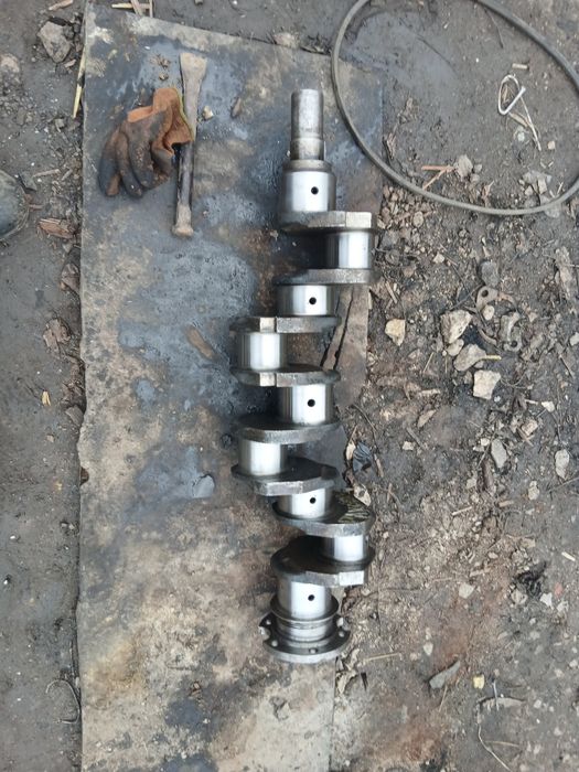 Продам колінвал юмз 6 р 1 покругу прошліфований