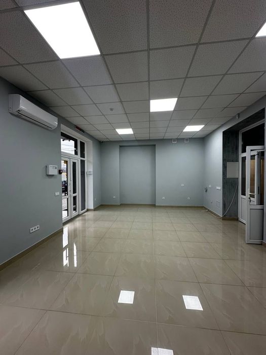 Оренда фасадного приміщення 59 м2 в м-рн Пасічна
