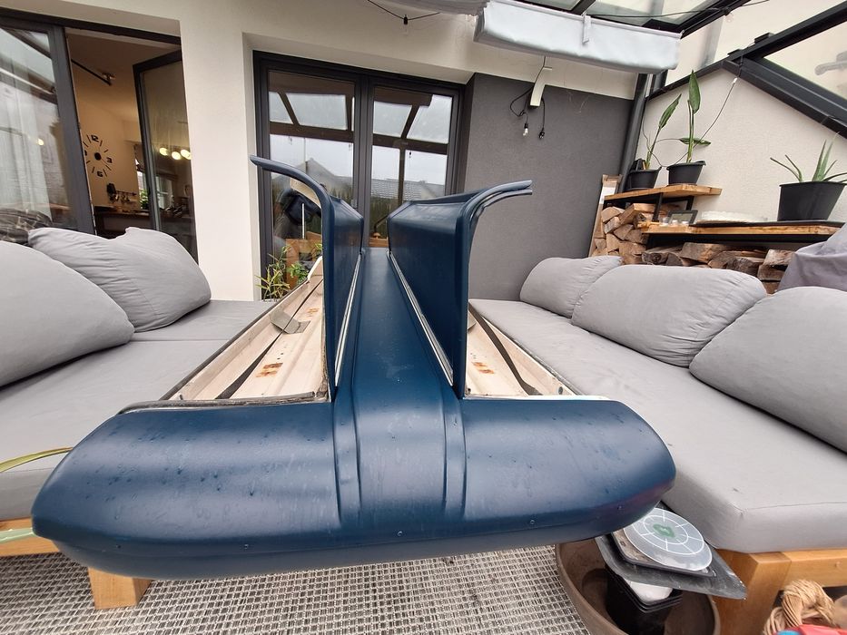 Boks dachowy 2.2m x 0.9m dwustronny