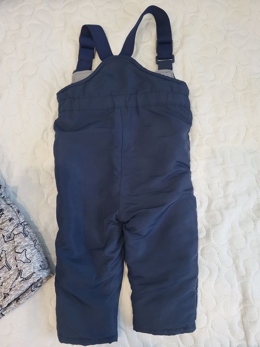 Продам зимний комбинезон на рост 86 см