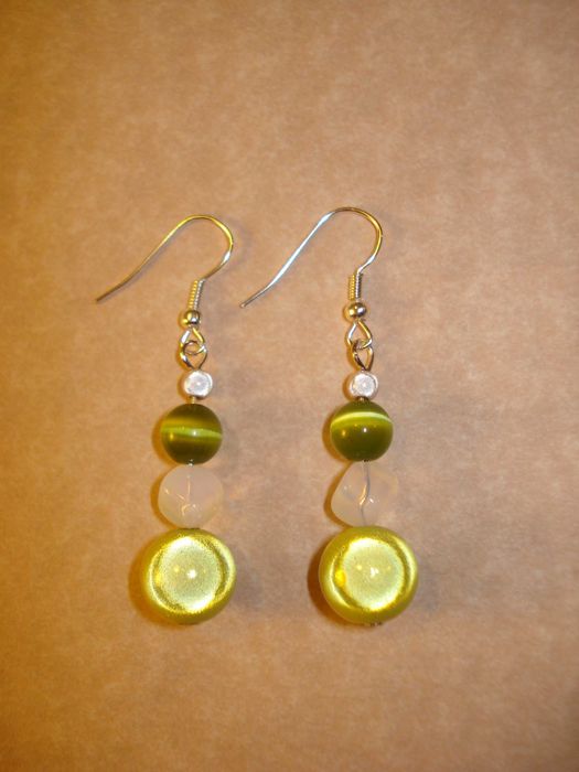 Brincos feitos à mão, contas "mágicas"/ Preço consoante modelo - Novos