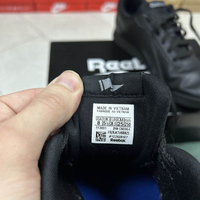 Жіночі кросівки Reebok Royal шкіряні 39 р чорні класичні преміальні бу
