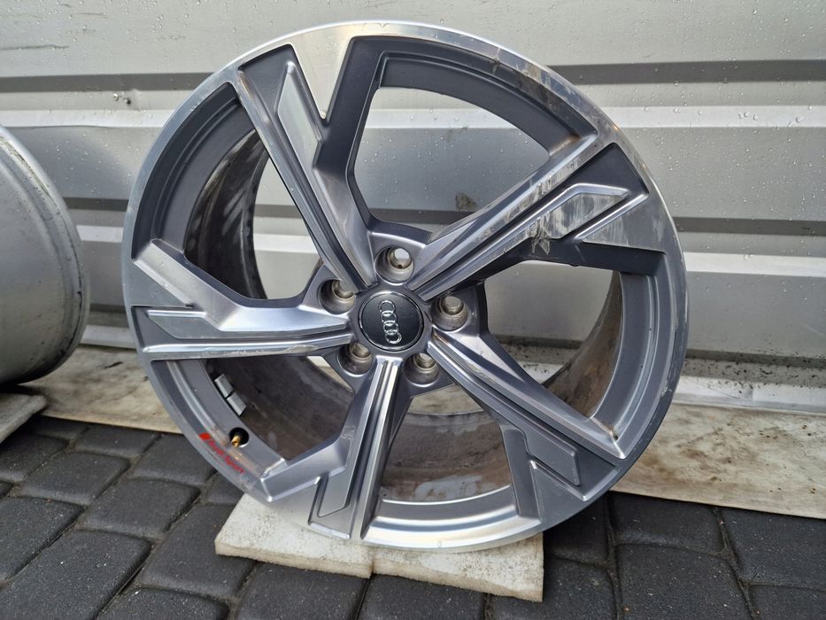 ORYGINALNA Felga Audi OE 18" 8,0" ET 46 5x112 8Y0.601.025.P A3 S3 8Y