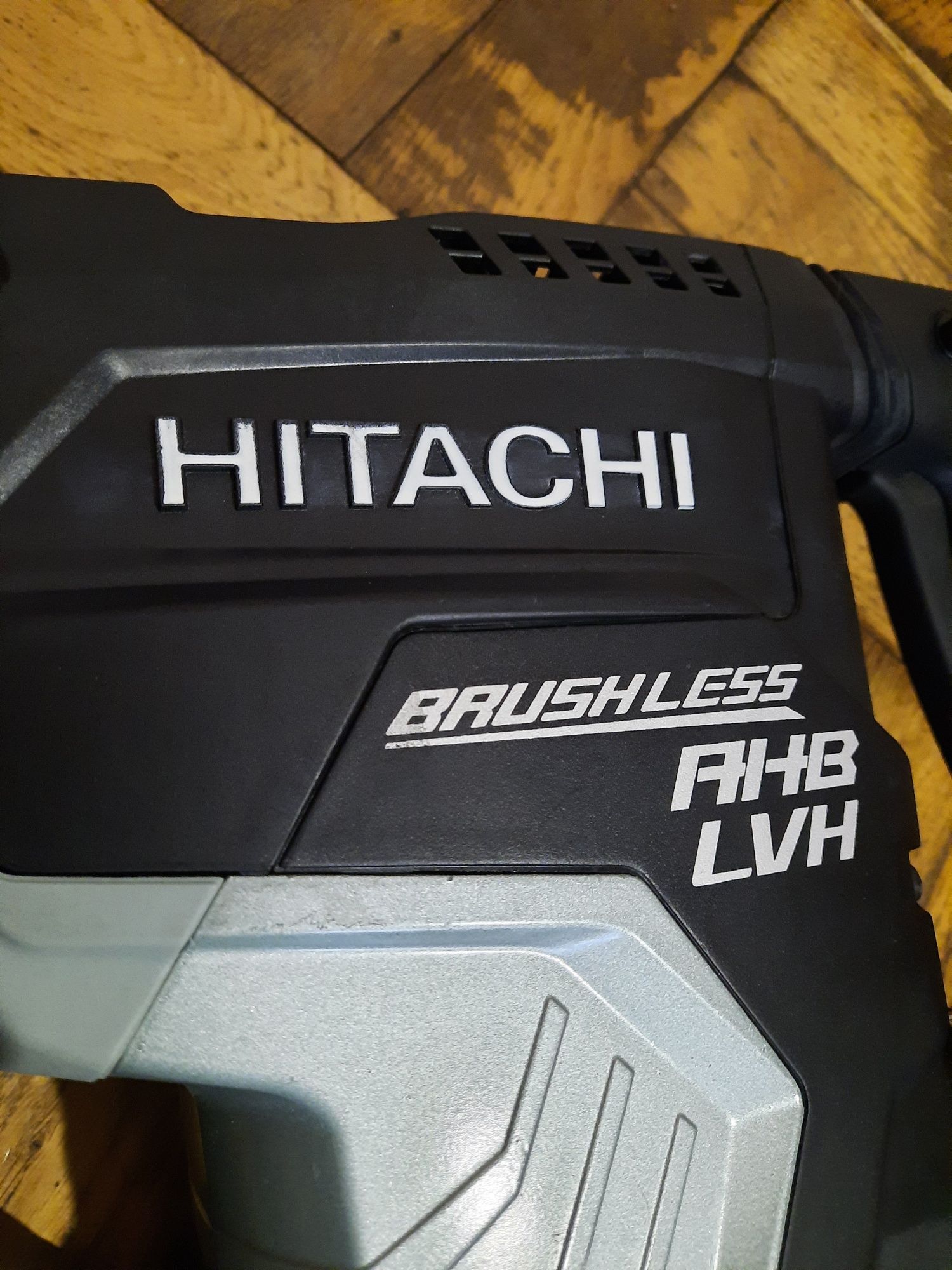 Новий,безщітковий!!Перфоратор Hitachi DH45ME,sds-max,Малайзія