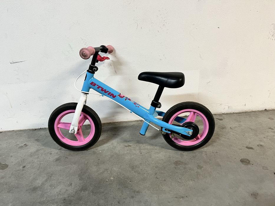 Rowerek biegowy B’Twon Runride 500