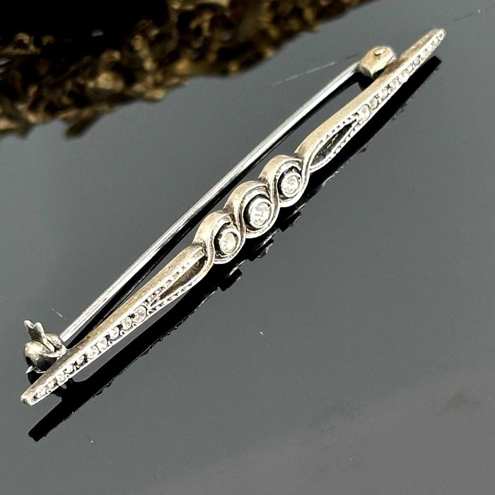 Srebrna broszka secesyjna z Kryształem Górskim Oryginalna z ok. 1900 r