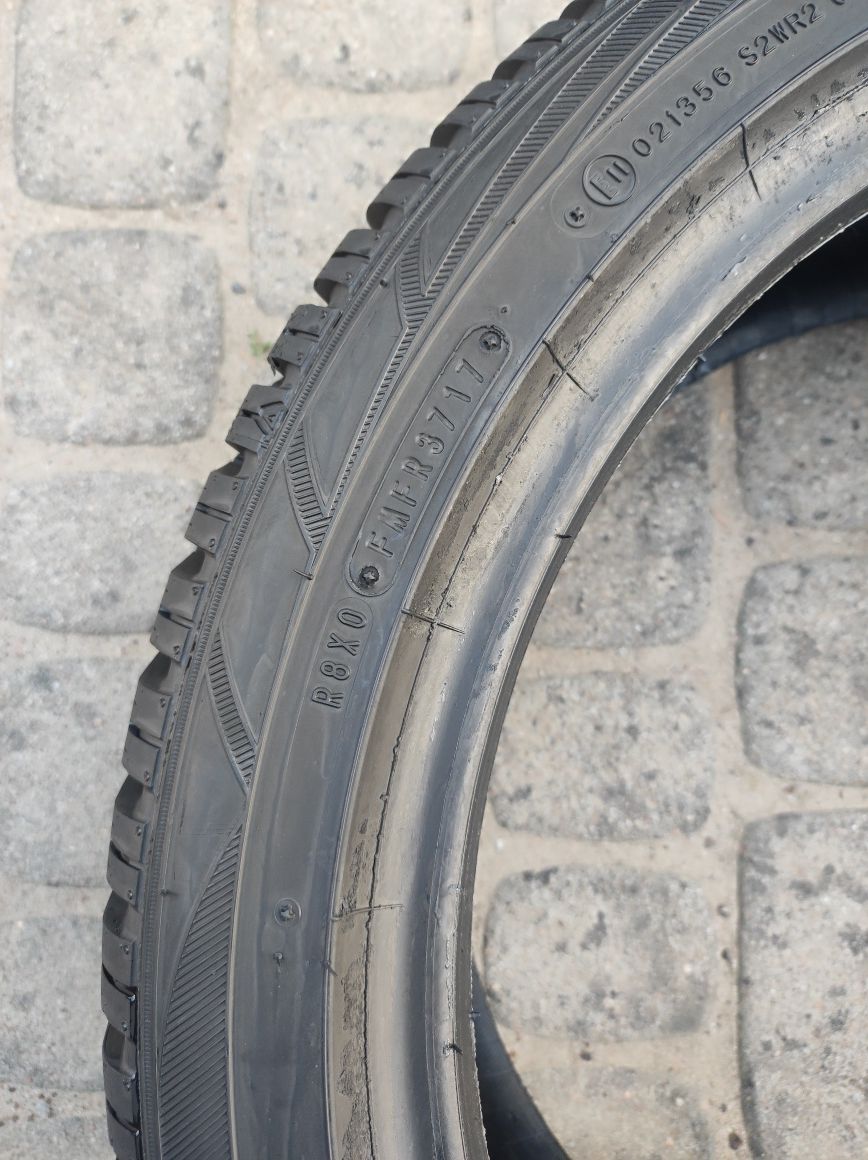 215.45.18 komplet Falken EuroWinter HS01 bieżnik 8mm