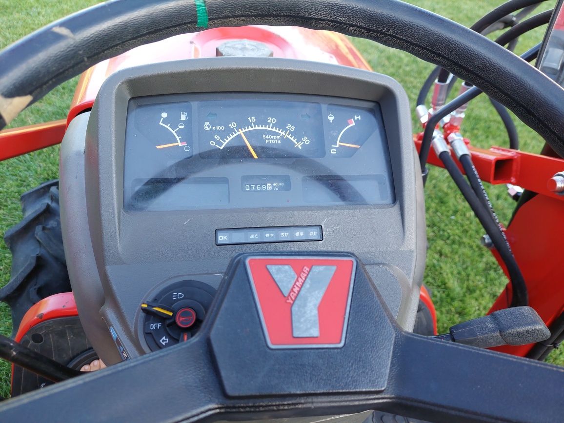 Traktorek Yanmar Af 17KM 4x4 wspomaganie revers tylko 769mth Oryginał