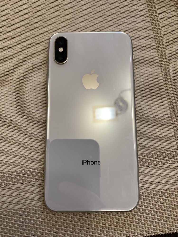 Телефон Iphone X 64 GB