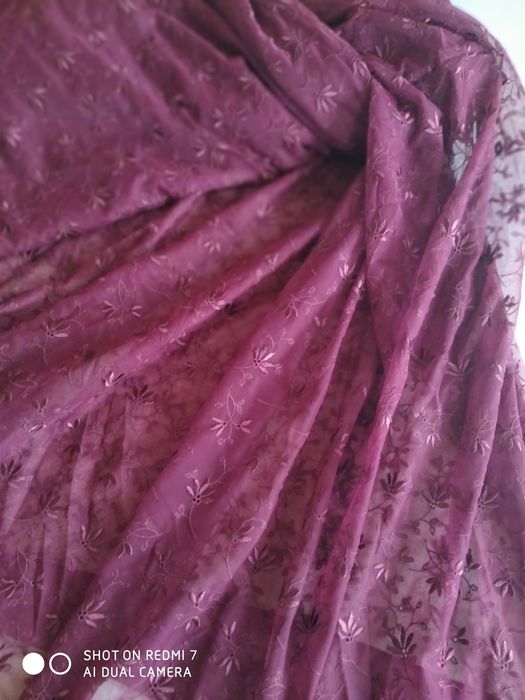 Продам ткань прошва на бордовой сетке